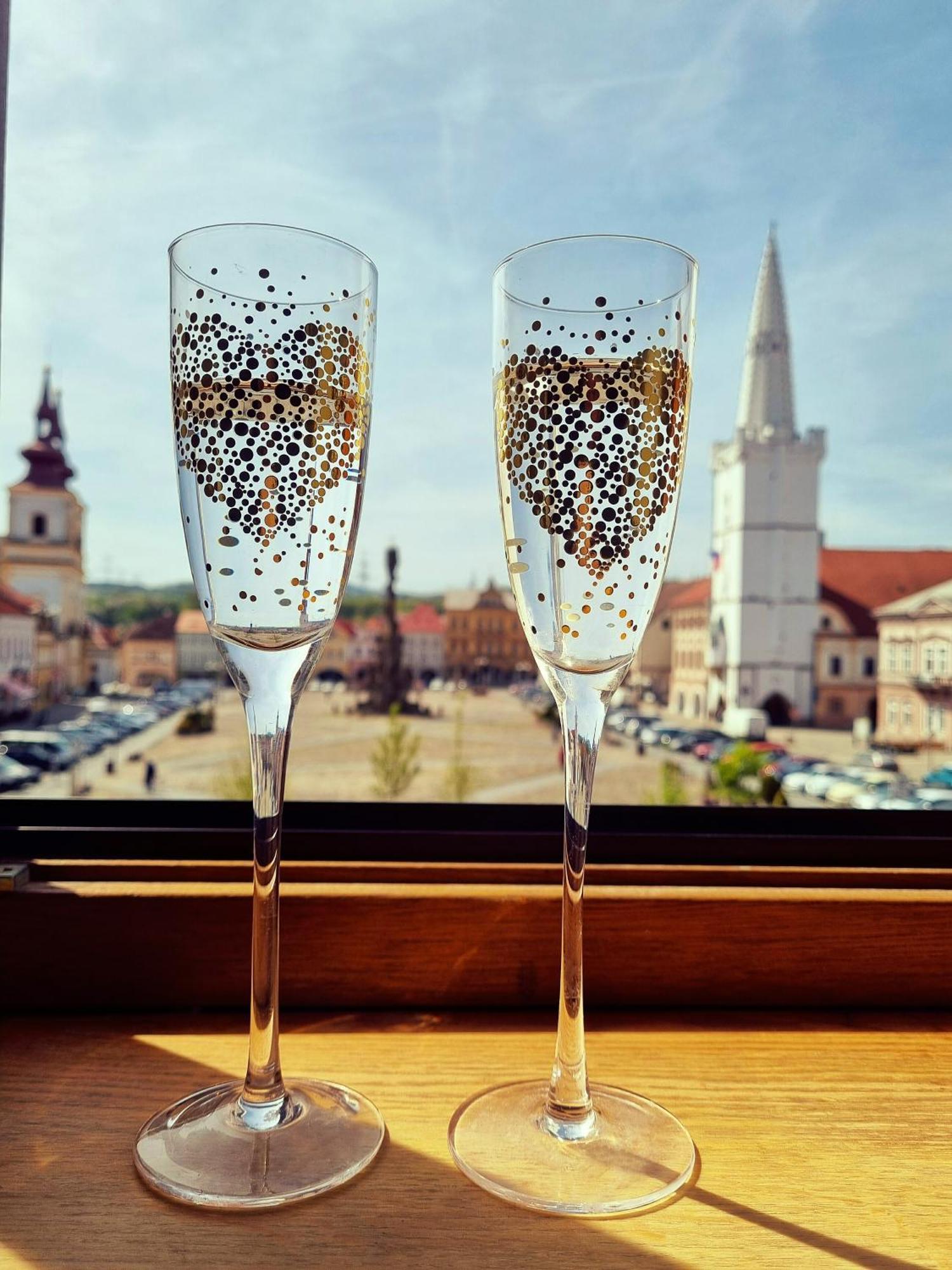 Apartmány Etenia Kadaň Habitación foto
